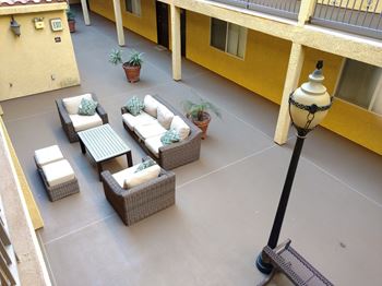 courtyard with light post at Toscana Apartments, Van Nuys, 91406